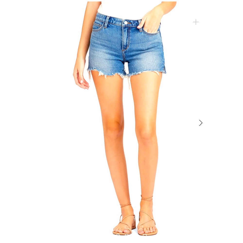 JOES JEANS THE OZZIE SHORT
MID RISE 4" SHORT // // VINTAGE STRETCH // DENALI